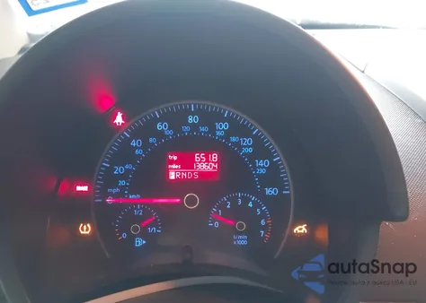 2010 Volkswagen New Beetle 2.5L from USA, damaged, VIN 3VWPW3AG1AM022773